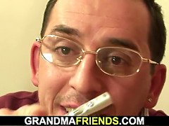 お尻, 茶髪の, お婆さん, オナニー, 熟年, 淫乱熟女, 母, オマンコ