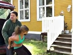 Anális szex, Kötözés – fegyelmezés, Cumizás, Kötözés, Ondó fröcskölés, Szabadban