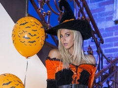 18 летние, Жопа, Минет, Собачьи, Натуральные сиськи, Тощие, Молоденькие, Сиськи