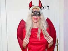 Velika rit, Velik kurac, Blondinka, Fafanje, Klub, Doggystyle, Milf