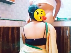 叔母, フェラチオ, 自家製, インド人, キッチン, 熟年, オマンコ, フェラする