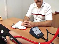 금발의, 여성생식기