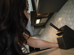 Duży tyłek, Wprowadzenie, Kuchnia, Pieniądze, Naturalne cycki, Chudy, Macocha, Tabu