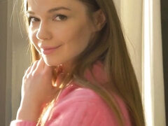 Fingering, Onani, Naturliga tuttar, Mager, Solo, Strippning, Tonåring, Tuttar