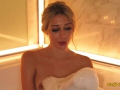 69:an, Badrum, Brunett, Dildo, Hårig, Lesbisk, Fitta, Rakad