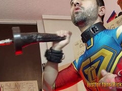 Røv, Bondage disciplin sadomasochisme, Pik sutte, Trældom, Langt ned i halsen, Dildo, Behåret, Legetøj