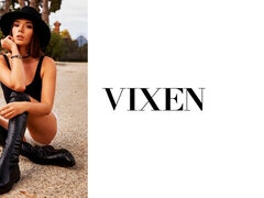 Hatalmas hátsó, Monumentális dákó, Tekintélyes didik, Gesztenyebarna, Kutya póz, Szabadban, Rövid haj, Tini