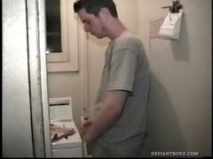 Ερασιτέχνης, Χύσιμο, Πούτσος, Ομοφυλόφιλος, Παιχνίδια