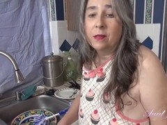 Любители, Волосатые, Ласковые ручки, Домашнее видео, На кухне, Зрелые, Милф, Мачеха