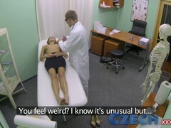 Kisbaba, Exam, Elsö alkalom, Hd, Természetes mellek, Valóság, Tini, Kukkoló