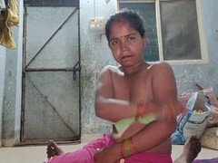 Zia, Imbrogliare, Lavoro di piedi, Marito, Indiana, Masturbazione, Matura, Mamma