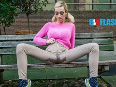 Isot tissit, Bussi, Nainen, Fetissi, Paljastelu, Hd, Letit, Soolo