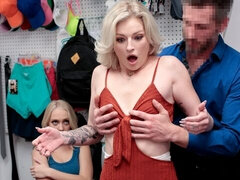 Szőke, Cumizás, Kutya póz, Két nő, Természetes mellek, Vékony, Tini, Begyek