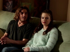 Dziewczyna, Mama, Ostro