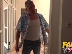 Kotě, Bisexuální, Dildo, Prstění, Přítelkyně, Výprask, Pička, Švédská rojka