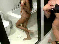 Kuřba, Brunetka, Striekanie semena, Honění, Ladyboy, Nohavičky, Shemale, Teenka