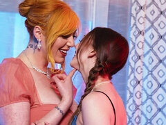 Røv, Give finger, Lesbisk, Slikning, Lingerie, Fisse, Stripning, Bryster