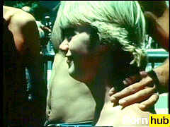 Anál, Kuřba, Stříkání spermatu, Gay, Hardcore, Retro, Zastaralé