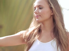 Blondi, Ulkona, Pienikokoinen, Soolo, Tissit