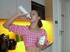 18 anos, Bebê, Orgasmo, Xoxota, Russoa, Solo chão, Adolescente, Apertado