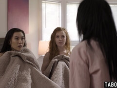 Bystig, Lesbisk, Mogen, Mamma, Liten och nätt, Spanking, Styvmamma, Våt