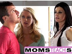 Blondinka, Zunanji izliv, Moški z dvema ženskama, Hd, Milf, Obrito, Squirting, Najstnice