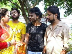 Amatőr, Testes gyönyörű hölgy, Cumizás, Ondó fröcskölés, Csoportos kefélés, Érett koros, Természetes mellek, Nuni