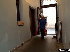 Huge boobs blonde granny pleases young stranger