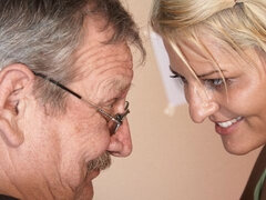 Kukk suging, Bakfra, Gym, Runke, Kyssing, Sport, Tenåring, Pupper