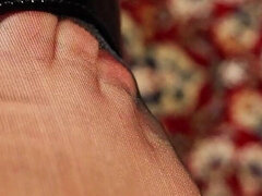 Amatoriale, Dominazione femminile, Tacchi, Umiliazione, Mamma che vorrei scoparmi, Nylon, Piccola, Calze