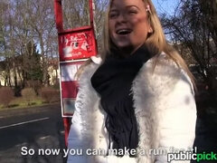 Amateur, Tchèque, Hd, Seins naturels, De plein air, Public, Chevaucher, Adolescente