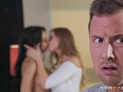 Hálószoba, Hatalmas hátsó, Szőke, Kebles, Döci, Pénisz, Nyalás, Nuni