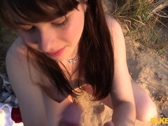 Amateur, Lamer culo, Mamada, Lamidas, Nudista, Al aire libre, Adolescente, Uniforme