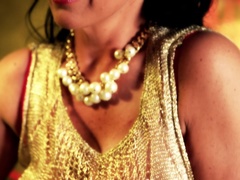 Tekintélyes didik, Kebles, Sarokkal való, Fehérnemű, Érett feleség, Egyedül, Harisnya, Tetkó