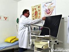 아기, 미인, 흑갈색 머리, 닥터, 여성생식기, 밀프, 여배우, 청소년