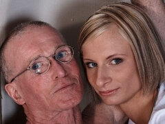 Traseiro, Loiroa, Boquete, Transar de quatro, Punheta, Raspar depilar, Magrinha, Descascar