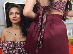 Amatőr, Kisbaba, Gesztenyebarna, Latin lány, Leszbikus, Nyalás, Fenekelés, Web kamera