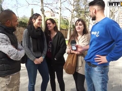 Morena, Corridas faciales, Grupo, Tacones, Al aire libre, Público, Medias largas