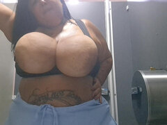 Amaterji, Rit, Debela dekleta, Okrogla, Domaci pornič, Latinka, Saggy joške, Tetovaže