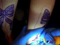 Sucer une bite, Plantureuse, En levrette, Double pénétration, Hard, Pov, Rasée, Plan cul à trois