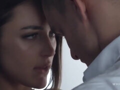 Krásky, Veľké péro, Péro, Dvojitá penetrácia, Spodná bielizeň, Tetovanie, Teenka, Kozičky