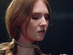 Rumpa, Blondin, Bondage, Långt ner i halsen, Ansiktsbehandling, Rider, Grov, Spanking