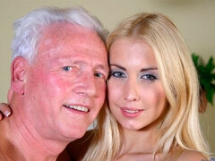 Ξανθιά, Πίπα, Μαλακία, Νοσοκόμα, Καλσόν, Απογύμνωση, Έφηβος, Βυζιά