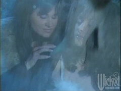 Anaal, Pijpbeurt, Bruinharig, Sperma in mond, Natuurlijke tieten, Trio, Tieten likken, Oud