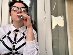 Fetish vaping of a strict and naughty mistress Lara