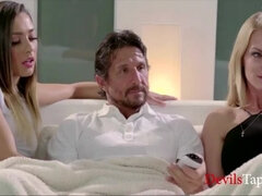 step Mom Likes TO Watch step Dad & step Daughter Fuck- Jaye Summers,Tommy Gunn