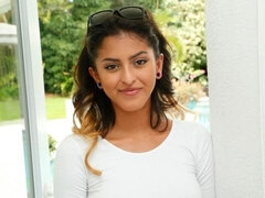 Soveværelse, Stor pik, Pik sutte, Hundestilling, Latinsk, Naturlige bryster, Teenager, Bryster