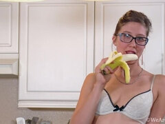 Popó, Gesztenyebarna, Szőrös, Fehérnemű, Maszti, Tetkó