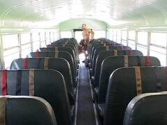 18 jahre, Blondine, Blasen, Bus, Aufs gesicht abspritzen, Hardcore, Hd, Rasiert