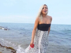 Tekintélyes didik, Szőke, Kőkemény, Érett feleség, Nyilvános, Egyedül